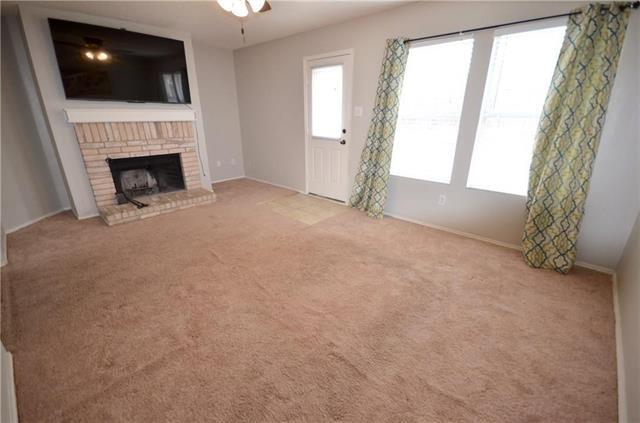 Building Photo - 617 Pickwick Ln