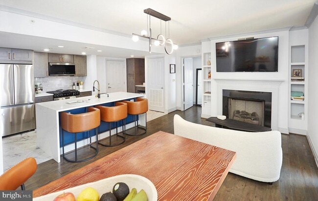 Building Photo - 414 Water St