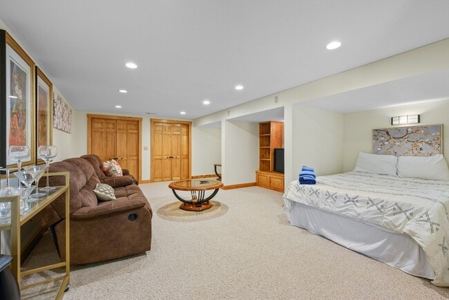 Building Photo - 578 Huckins Neck Rd