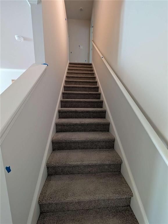 Building Photo - 2465 Poppy Ct