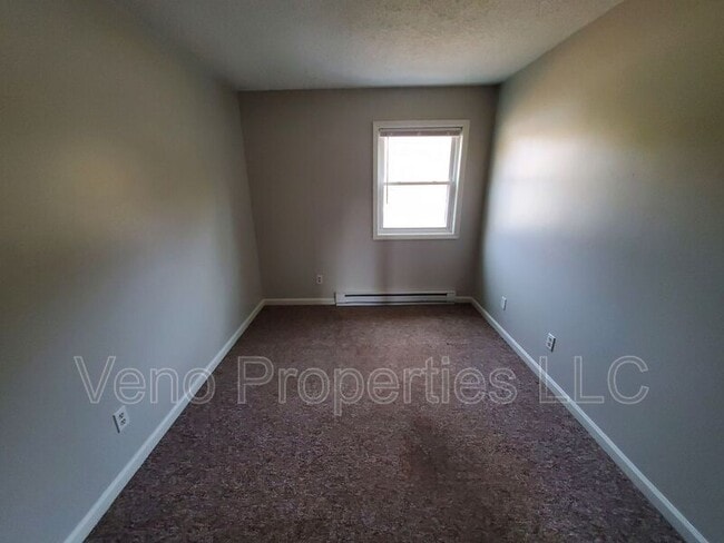 Building Photo - 2016 St Paul Dr