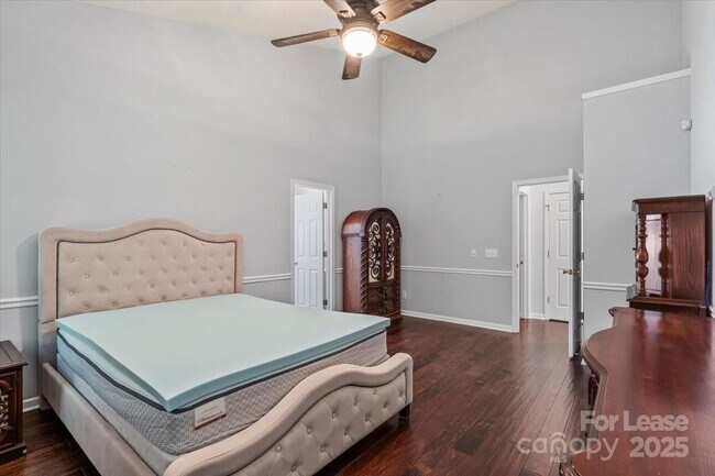 Building Photo - 9920 Eden Hall Ct