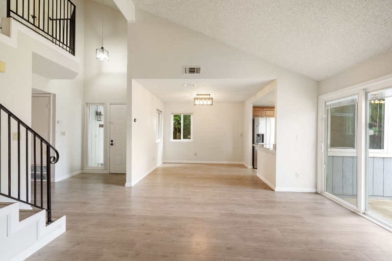 Building Photo - 4917 Aizenberg Cir