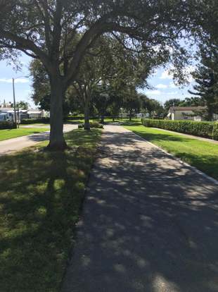 Building Photo - 7777 SE Continental Dr