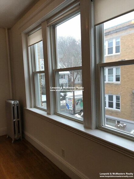 Building Photo - 71 Winchester St