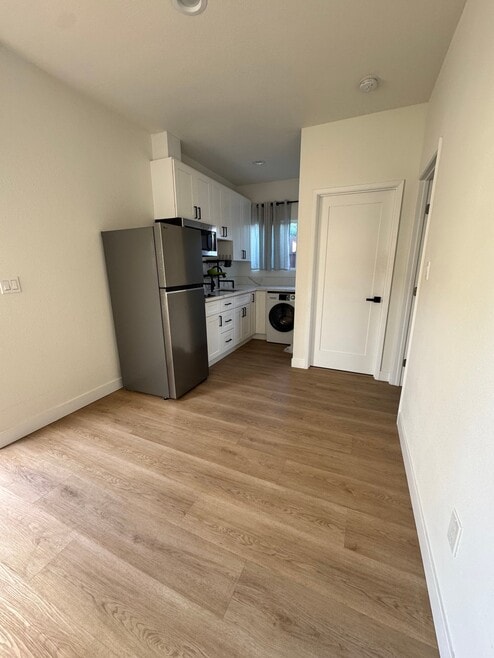 Building Photo - 8449 Gold Coast Dr