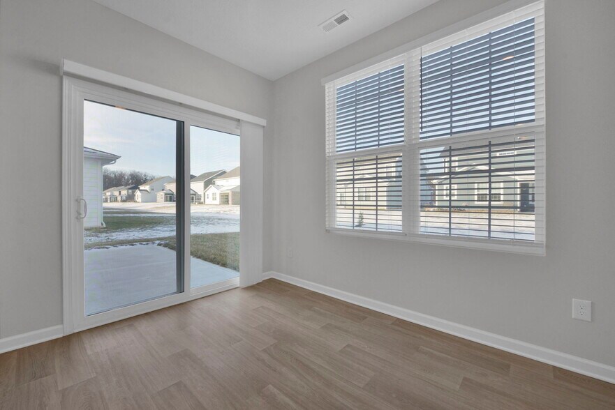 Building Photo - 12065 Landon Dr