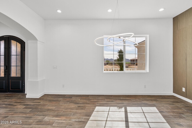 Building Photo - 22926 W La Mirada Dr