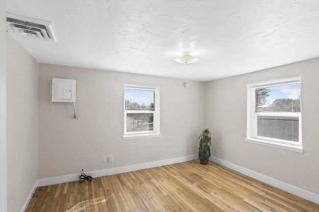 Building Photo - 17 Jose I Garcia Rd