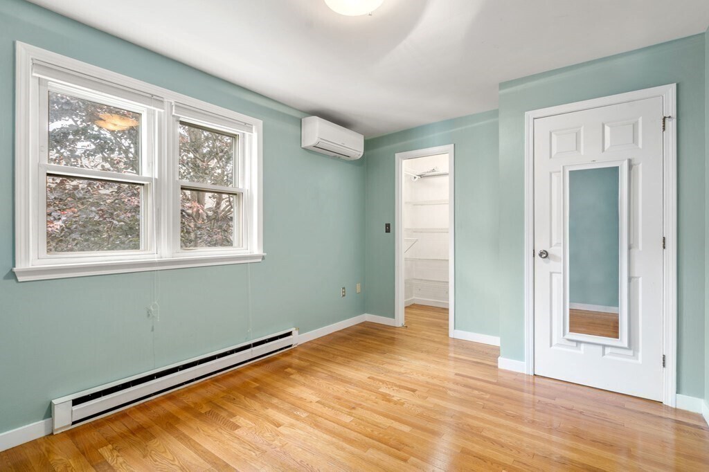 Building Photo - 157 W 3rd St