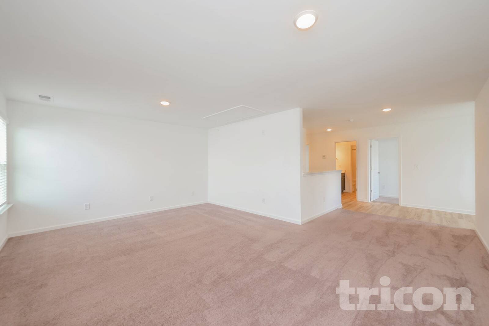 Building Photo - 305 Fairmont Ave