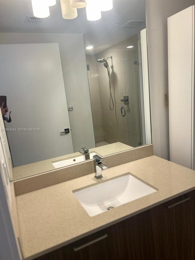 Building Photo - 5300 NW 85th Ave