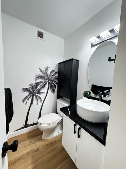 Building Photo - 975 Ala Lilikoi St