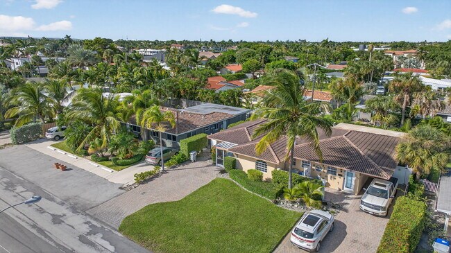 Building Photo - 3207 Marine Dr
