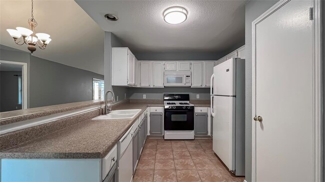 Building Photo - 10506 Goldfield Ln