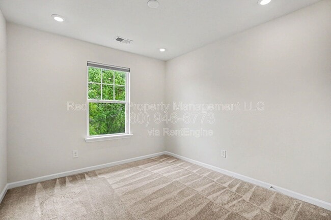Building Photo - 6431 Revolutionary Trail