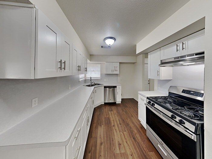 Building Photo - 2405 Avenue G