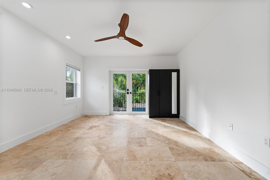 Building Photo - 2922 Virginia St