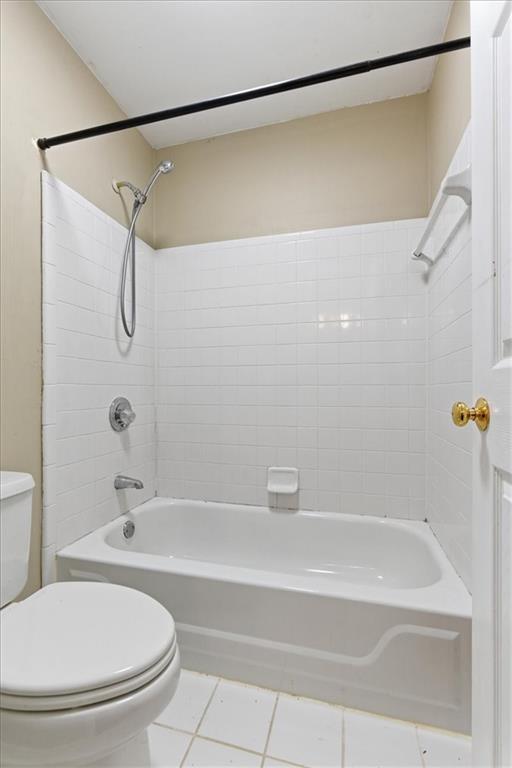 Building Photo - 3986 Fox Glen Dr