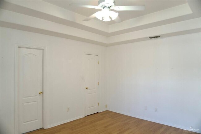 Building Photo - 3600 Cedar Ave
