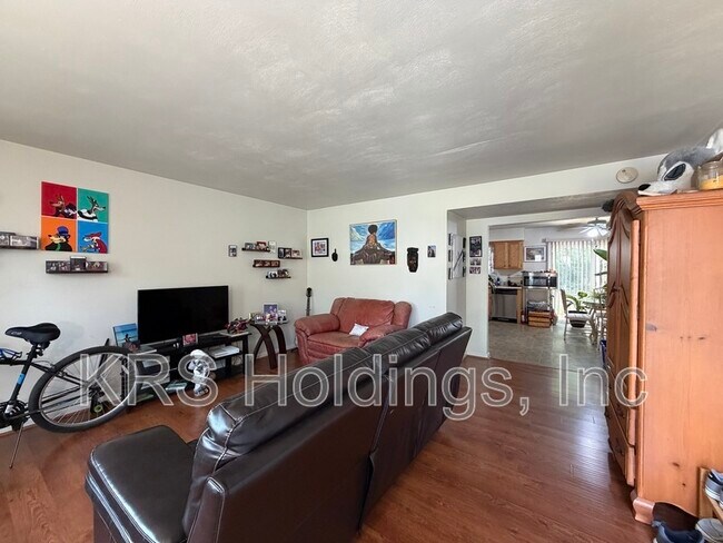Building Photo - 416 Hill Meadow Dr