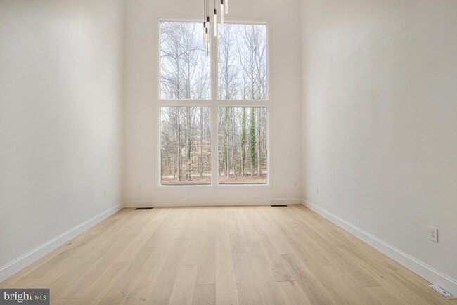 Building Photo - 8009 Poplar Hill Dr