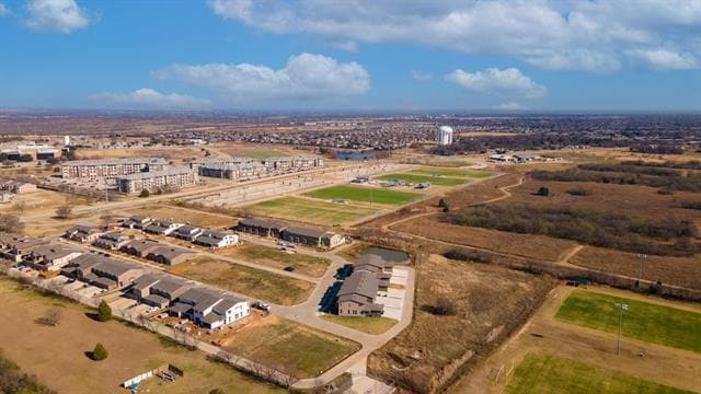 Building Photo - 3201 Solana Cir