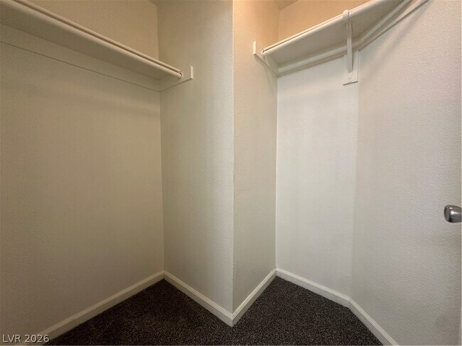 Building Photo - 43 E Agate Ave