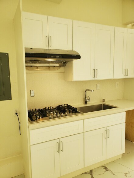 Building Photo - 4551 Butterfly Ridge Dr