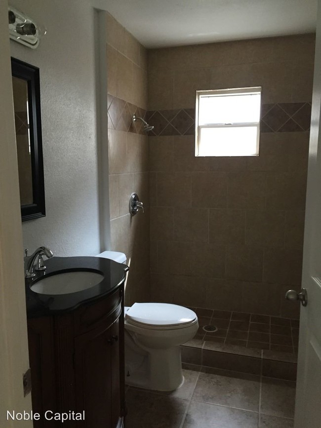 Building Photo - 4 br, 2 bath House - 810 Cobble