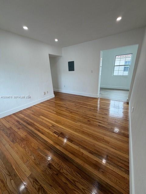 Building Photo - 15 Sidonia Ave