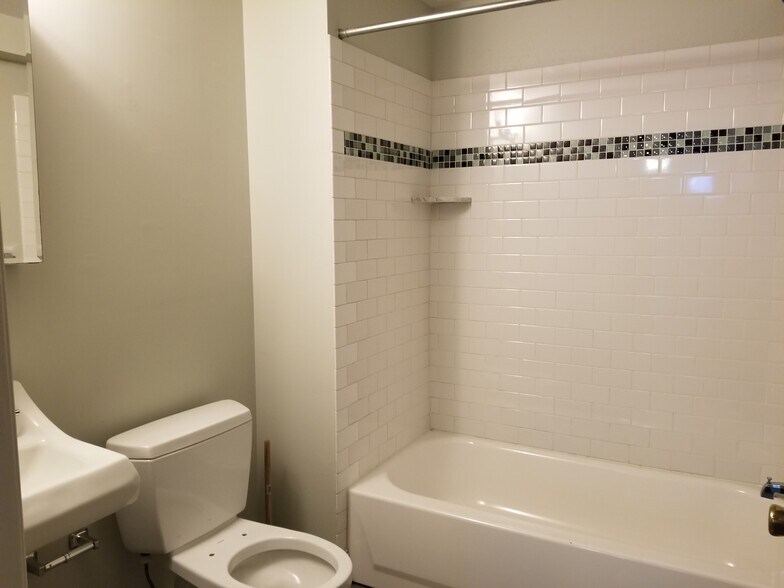 Building Photo - 1504 N 18th St