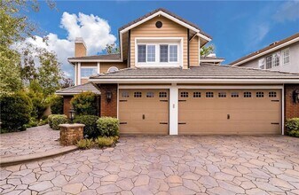 Building Photo - STUNNING "RANCHO CIELO" HOME