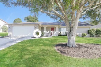 Building Photo - 3 Bedroom Pet-Friendly Home in Spring Hill, FL with Main Street Renewal