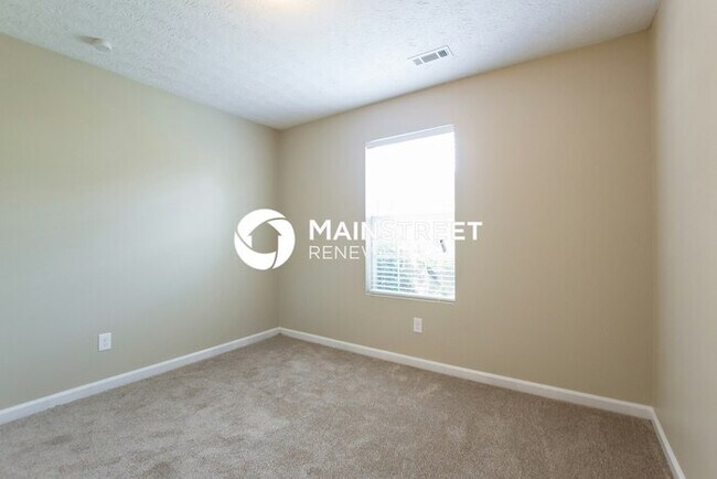 Building Photo - 4 Bedroom Pet-Friendly Home in Jonesboro, GA with Main Street Renewal