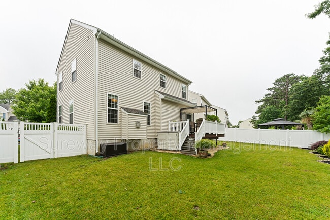 Building Photo - 232 Pheasant Run Rd