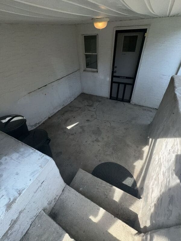 Building Photo - 534 Cherry St