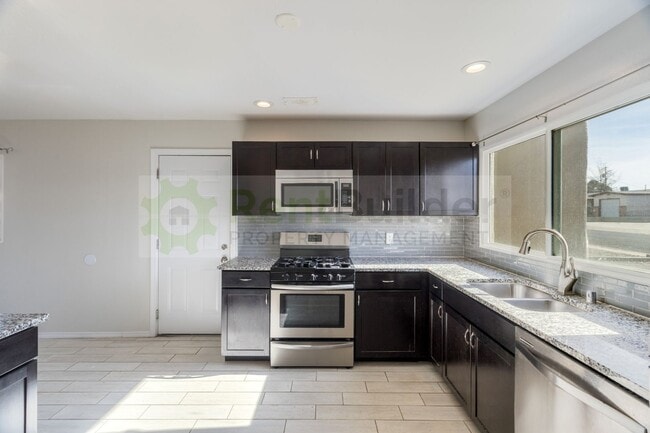 Building Photo - CALL US TODAY AT (505) 808-6467 TO SCHEDULE A CONVENIENT SHOWING