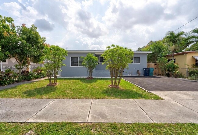 Building Photo - 3635 SW 88th Ct