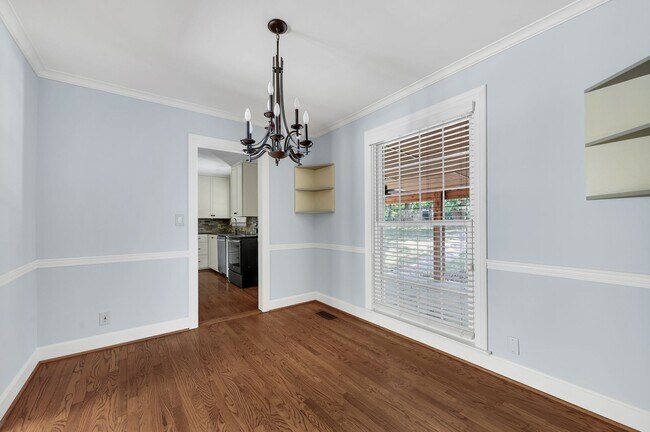 Building Photo - 5040 Stillwood Dr