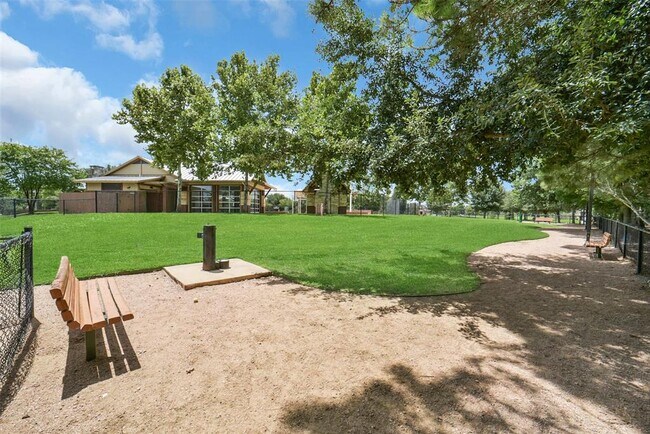 Building Photo - 16815 Violet Trace Ct