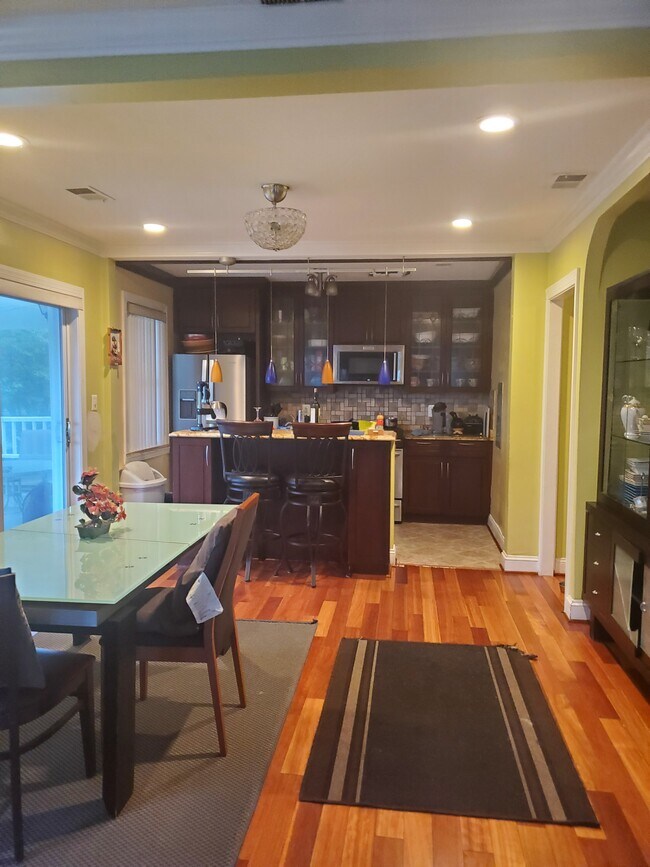 Dinning room - 36 Hawaii Ave NE