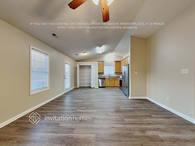 Building Photo - 5882 Culloden Ct