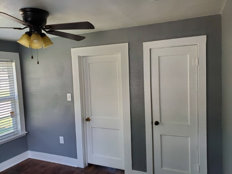 Building Photo - 901 N Bledsoe St