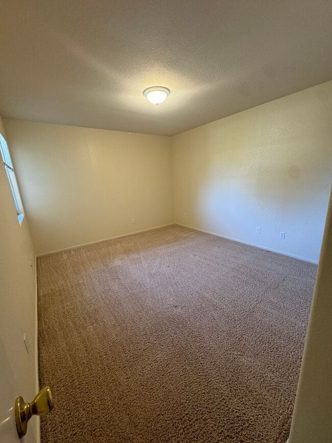 Building Photo - Single Story Home On Cul-De-Sac Near Preisker Park