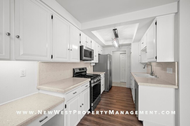 Building Photo - Beautifully upgraded Point Loma 2-bedroom ...