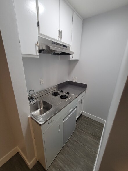 Building Photo - 6536 La Mirada Ave