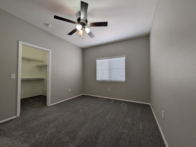 Building Photo - 3-BEDROOM CONDO FOR RENT IN NW LAS VEGAS