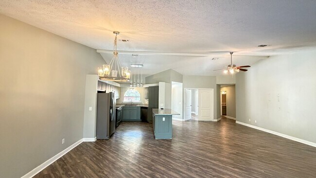 Building Photo - The Glads