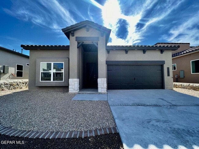 Building Photo - 13652 Glen Vista Ln